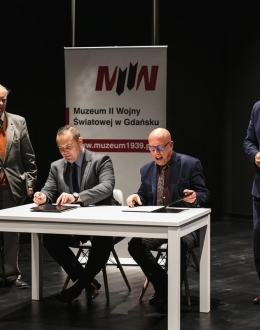 Podpisanie porozumienia o współpracy pomiędzy Muzeum Armii Krajowej i Muzeum II Wojny Światowej fot. Mikołaj Bujak