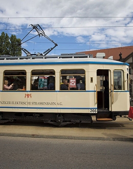 Zabytkowy tramwaj kursował na trasie między centrum Gdańska a pętlą w Oliwie. Fot. R. Jocher.