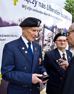 MRemembrance medals were also handed down to the veterans of the 1st Armoured Division who were present at the ceremony. Photo: Dominik Jagodziński