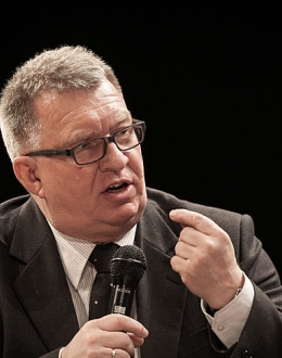 Debatę poprowadził Wojciech Suleciński. Fot. Roman Jocher