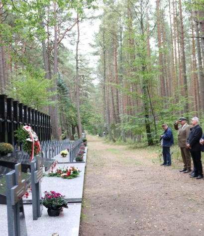 Uroczystości w Piaśnicy. Narodowy Dzień Pamięci Ofiar Niemieckiej Zbrodni Pomorskiej 1939 r.