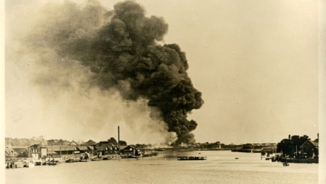 Burning depots of the Port and Waterway Council on Westerplatte. September 1, 1939