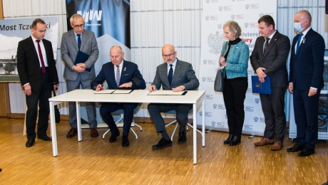SIGNING OF THE AGREEMENT REGARDING THE ESTABLISHMENT OF THE BRANCH OF THE MUSEUM OF THE SECOND WORLD WAR IN GDANSK. BRANCH IN TCZEW