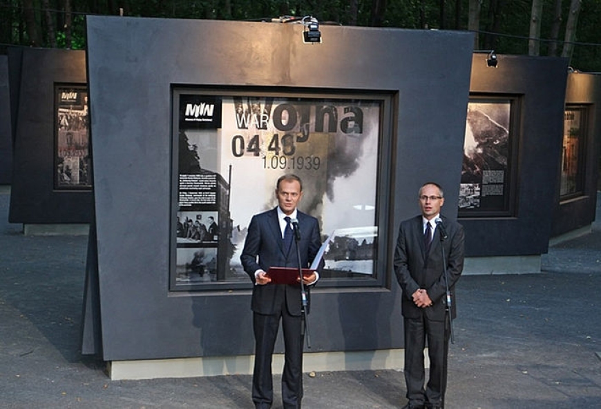 Odczytanie Aktu Erekcyjnego Muzeum II Wojny Światowej przez Prezesa Rady Ministrów Donalda Tuska