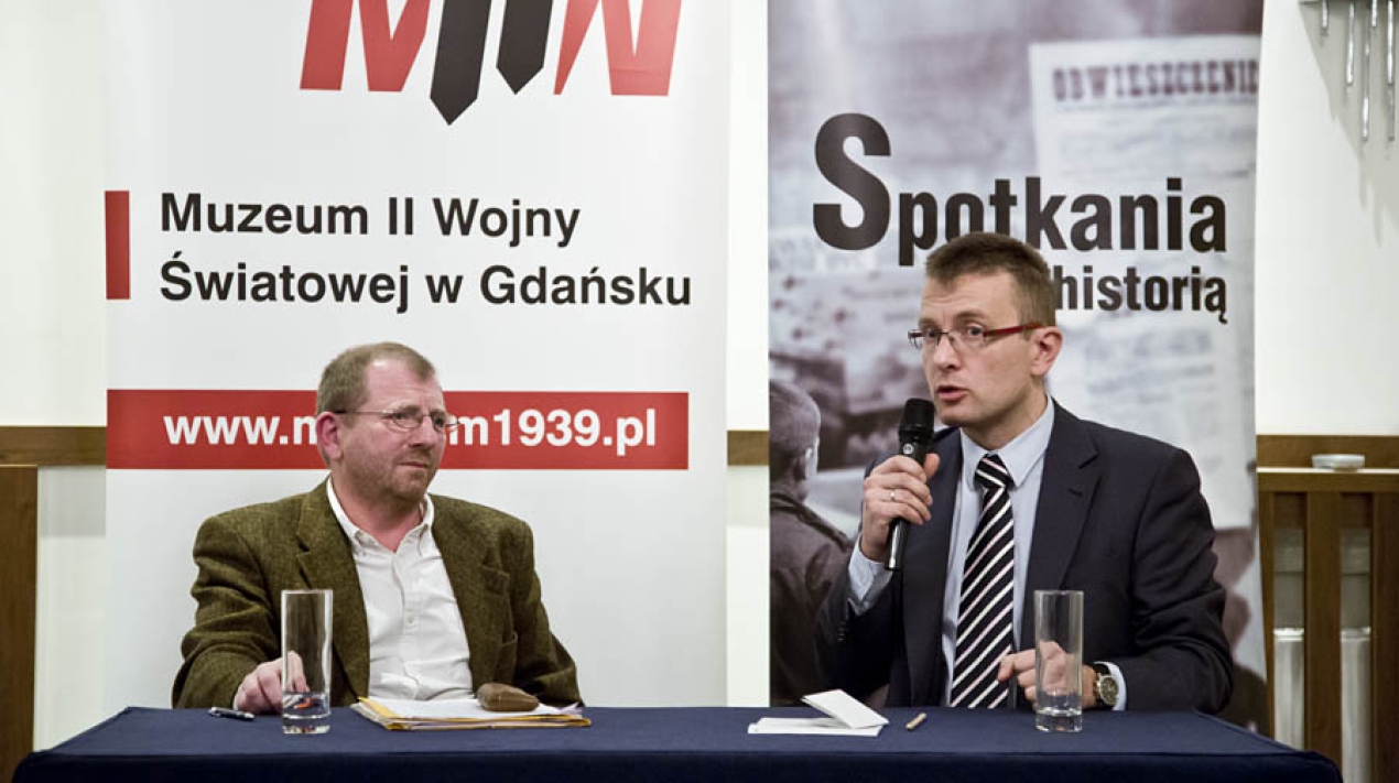 Prof. J. Kochanowski oraz dr hab. Piotr Majewski, zastępca dyrektora Muzeum II Wojny Światowej. Fot. D. Jagodziński