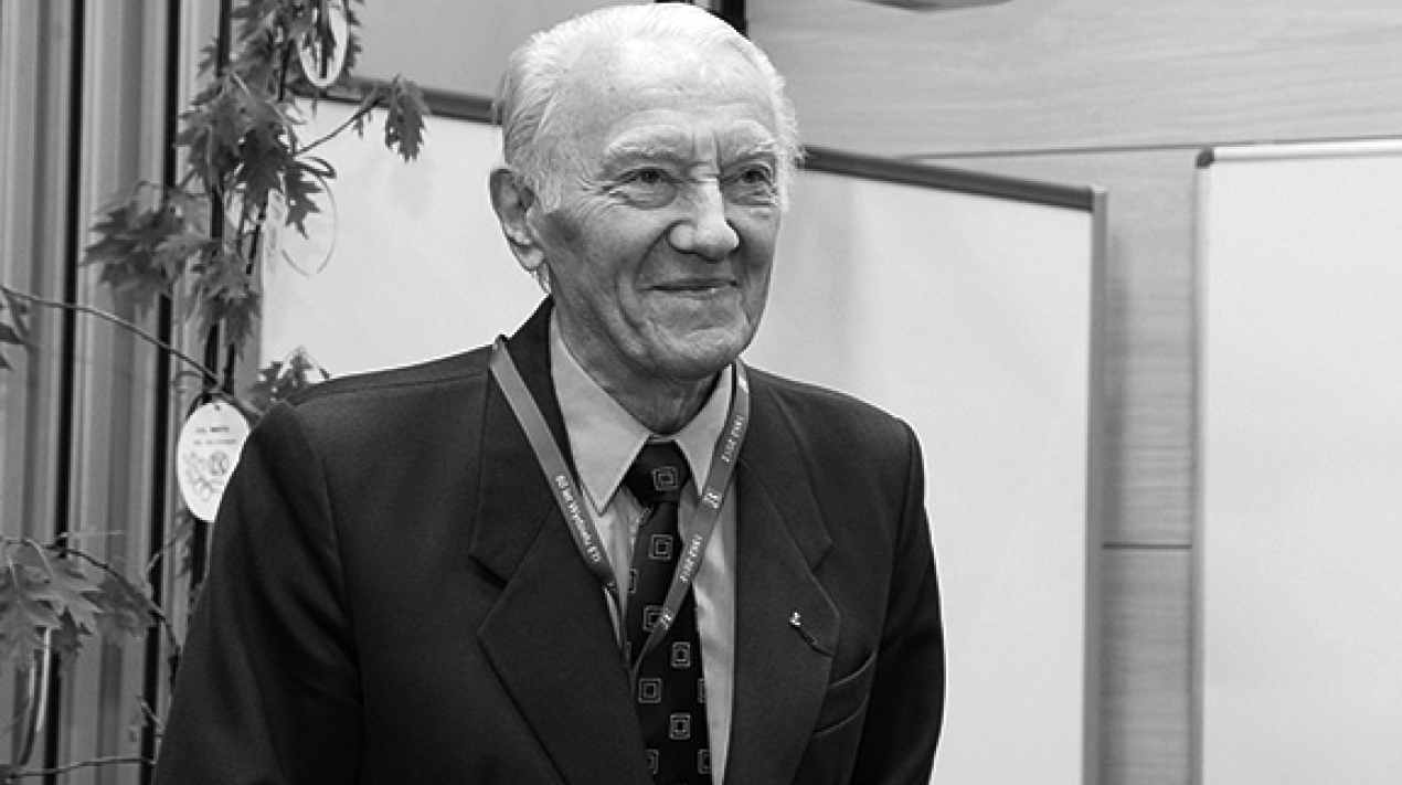 Informacja o pogrzebie śp. Profesora Gustawa Budzyńskiego