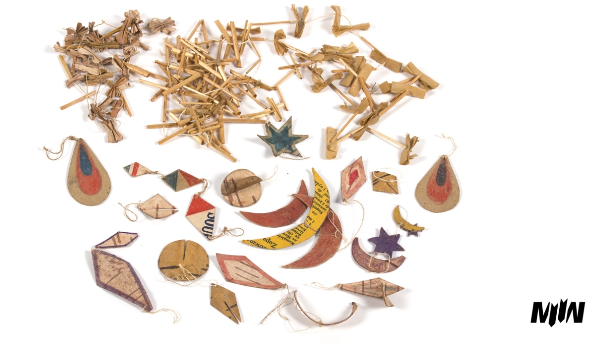 Toys made by fourteen-year-old Stanisław Ścibor-Marchocki, from tree bark, straw and cardboard
