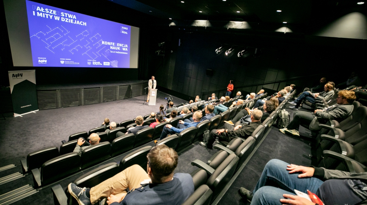 Konferencja naukowa „Fałszerstwa i mity w dziejach” za nami