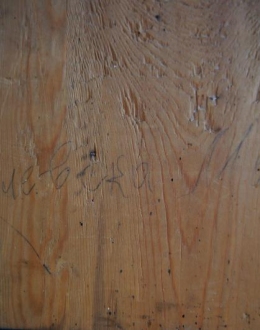 W środku widoczny podpis wykonany ołówkiem przez panią Halinę Młyńczak.