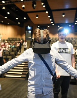 Pokaz VR „Wirtualny spacer po Westerplatte”. Fot. R. Jocher