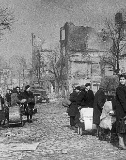 Niemcy opuszczają Gdańsk, kwiecień 1945 r./Deutsch-Russisches Museum Berlin-Karlshorst