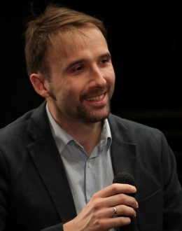 dr Piotr Kurpiewski, prowadzący spotkanie