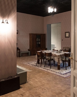 Reconstruction of the flat in Warsaw several days after the outbreak of the war. Photo: Roman Jocher