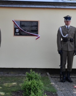 Uroczystości 73. rocznicy wyzwolenia KL-Holleischen w Holiszowie.