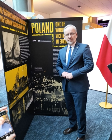 Wystawa ,,Zniszczyć Polskę! Straty materialne poniesione podczas okupacji niemieckiej 1939-1945” w Parlamencie Europejskim