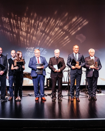 Finał IV edycji konkursu ProBono Poloniae i koncert Warszawskiej Orkiestry Sentymentalnej