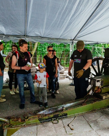 On the second day, visitors in the ‘Fort’ area, where excavations were being conducted, could listen to archaeologists talk about the specifics of the research team's work and the artifacts recovered