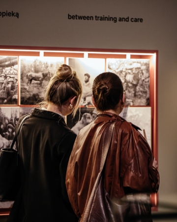 The exhibition “FAUNA. Animals at War and Their People” 