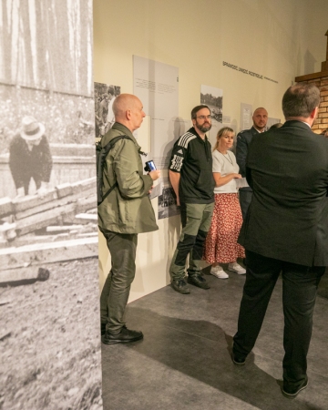 Wystawa czasowa „Ziemia nie gubi. Jeńcy cywilni na Westerplatte (1939–1941)”