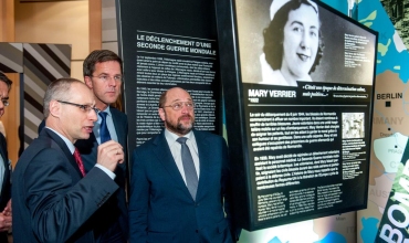 From left to right: director of the Museum of the Second World War Prof. Paweł Machcewicz, Dutch Prime Minister Mark Rutte and President of the European Parliament Martin Schulz. Photo: ©Jan Van de Vel/Liberation Route Euope Foundation