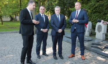 Wicepremier Piotr Gliński na Westerplatte