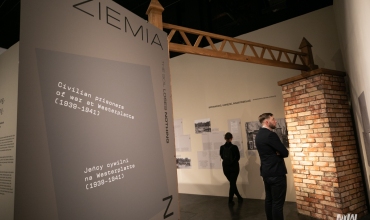 Wystawa czasowa „Ziemia nie gubi. Jeńcy cywilni na Westerplatte (1939–1941)”