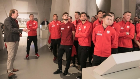 Wizyta Reprezentacji Polski w Piłce Nożnej w Muzeum II Wojny Światowej