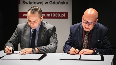 Podpisanie porozumienia o współpracy pomiędzy Muzeum Armii Krajowej i Muzeum II Wojny Światowej fot. Mikołaj Bujak