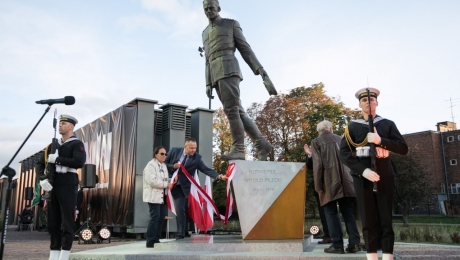 Uroczystość odsłonięcia pomnika rotmistrza Witolda Pileckiego