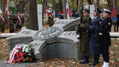 Pożegnanie Obrońców Westerplatte na Cmentarzu Żołnierzy Wojska Polskiego - relacja wideo
