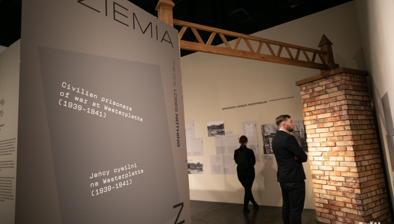 Wystawa czasowa „Ziemia nie gubi. Jeńcy cywilni na Westerplatte (1939–1941)” 