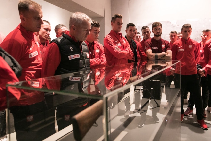Wizyta Reprezentacji Polski w Piłce Nożnej w Muzeum II Wojny Światowej fot. M. Bujak