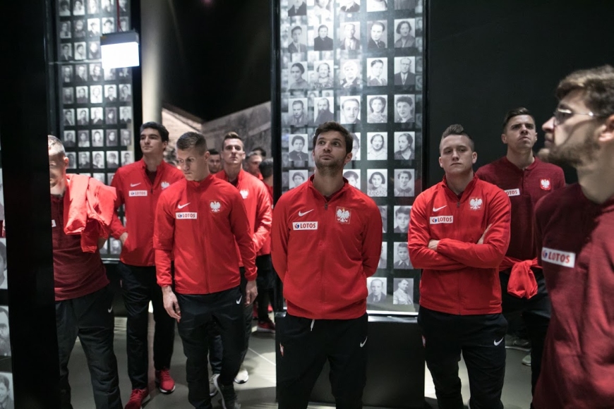 Wizyta Reprezentacji Polski w Piłce Nożnej w Muzeum II Wojny Światowej fot. M. Bujak