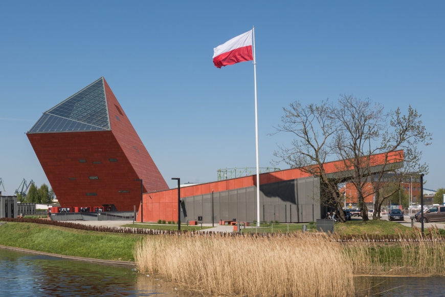 Budynek Muzeum | Muzeum II Wojny Światowej