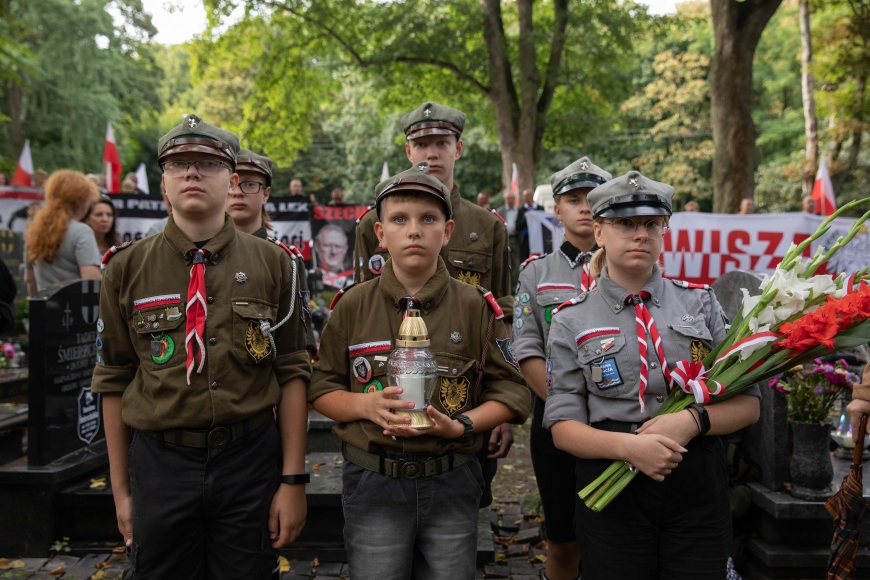 Uroczystości upamiętniające Danutę Siedzikównę i Feliksa Selmanowicza w 75. rocznicę śmierci