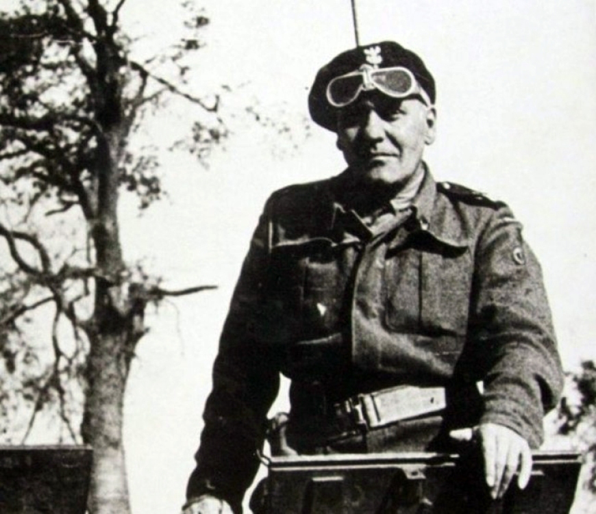 Fot. 1. Generał Stanisław Maczek, 1944 r. (domena publiczna)