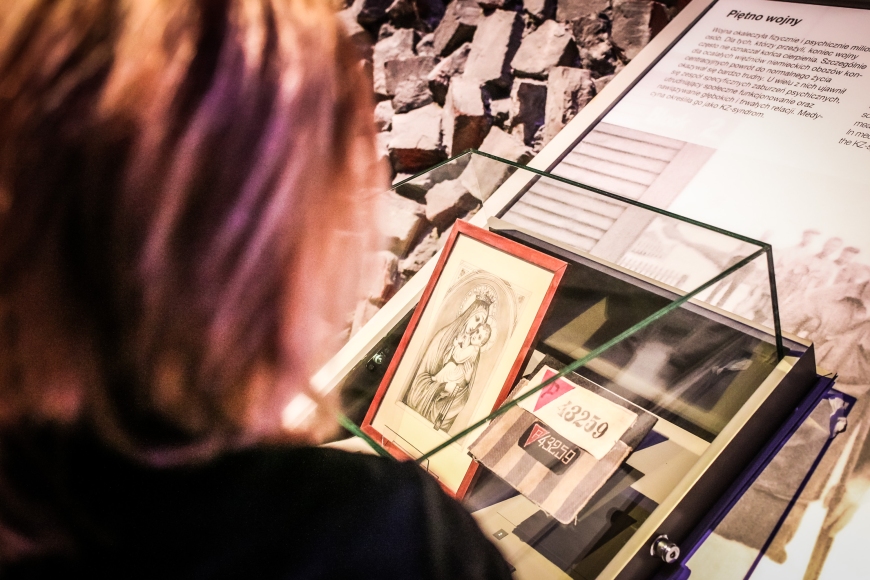 Bezpłatne spacery muzealne – Narodowy Dzień Pamięci Ofiar Niemieckich Nazistowskich Obozów Koncentracyjnych i Obozów Zagłady