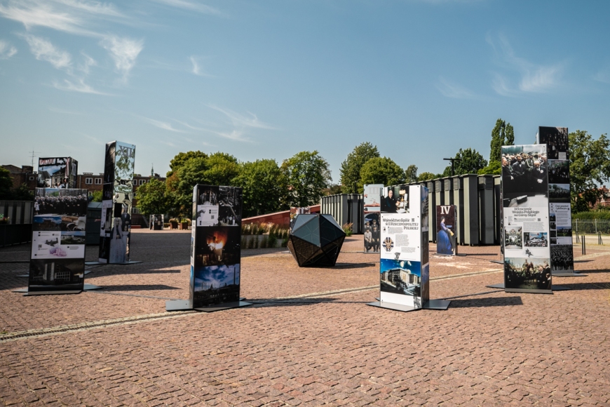 For you, Poland - Silesia. An open-air exhibition on the occasion of the 100th anniversary of Silesia's return to the motherland