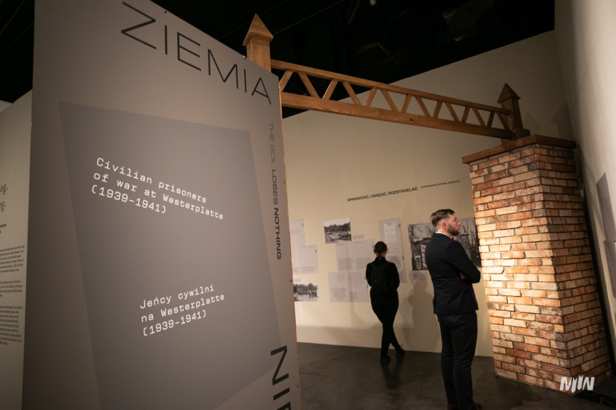 Wystawa czasowa „Ziemia nie gubi. Jeńcy cywilni na Westerplatte (1939–1941)”