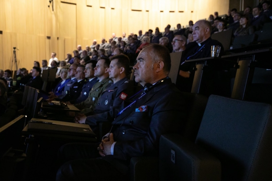 Międzynarodowa konferencja naukowa pt. "Senior w obliczu współczesnych zagrożeń"