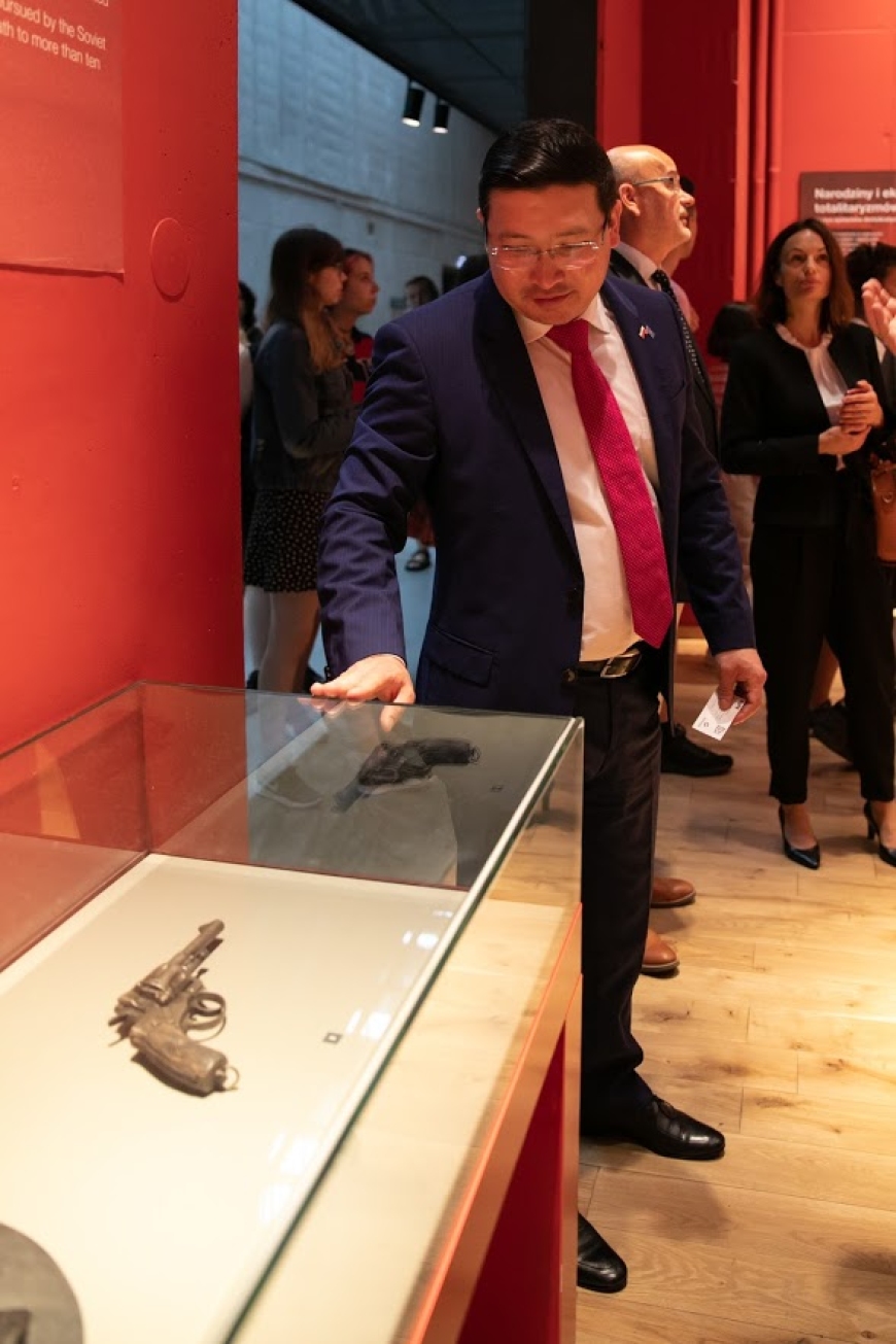 Ambasador Kazachstanu odwiedził Muzeum  II Wojny Światowej w Gdańsku