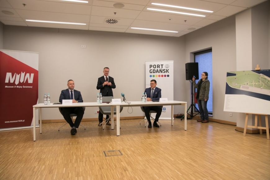 Podpisanie porozumienia pomiędzy Muzeum II Wojny Światowej w Gdańsku a Zarządem Morskiego Portu Gdańskiego