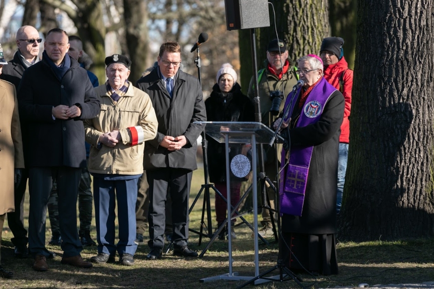 Uroczysty Apel Pamięci pod Pomnikiem Żołnierzy Wyklętych