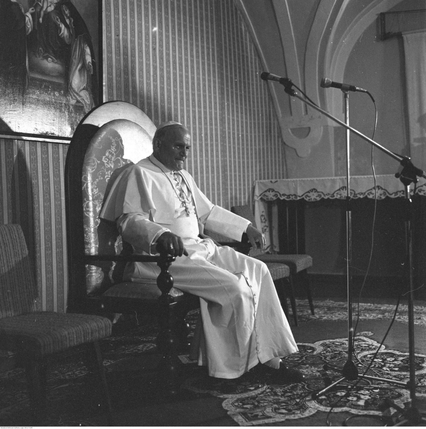 Pobyt papieża Jana Pawła II w Częstochowie podczas pierwszej pielgrzymki do Polski. Częstochowa, 5 czerwca 1979 r. (NAC) 