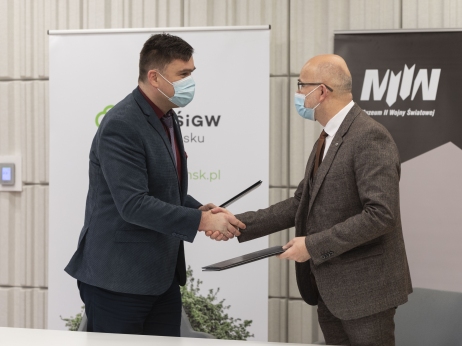 PODPISANIE POROZUMIENIA O WSPÓŁPRACY POMIĘDZY MUZEUM II WOJNY ŚWIATOWEJ W GDAŃSKU A WOJEWÓDZKIM FUNDUSZEM OCHRONY ŚRODOWISKA I GOSPODARKI WODNEJ W GDAŃSKU