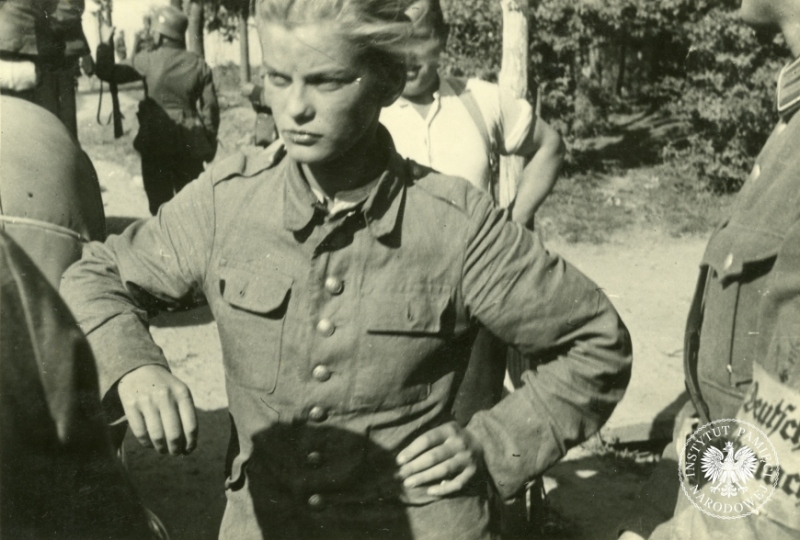 Elżbieta Zahorska w niewoli niemieckiej. 1939 (Źródło: AIPN)