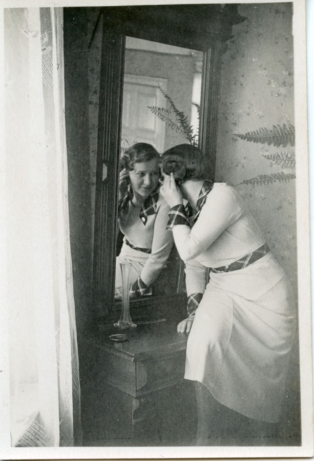 Elżbieta Zawacka w Tarnowskich Górach, 1937 r. (fot. Klara Zawacka, Zbiory Fundacji Generał Elżbiety Zawackiej)