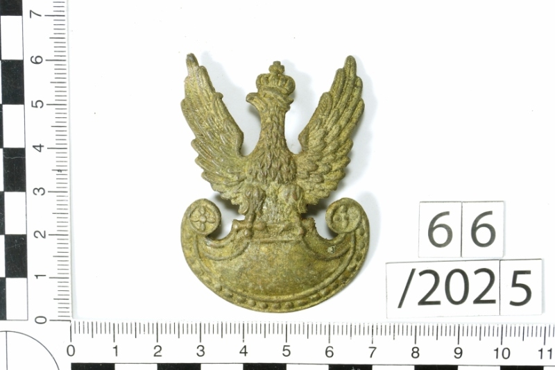 polski-orzel-od-rogatywki-znaleziony-w-niemieckim-obiekcie-s-mietniskowym 