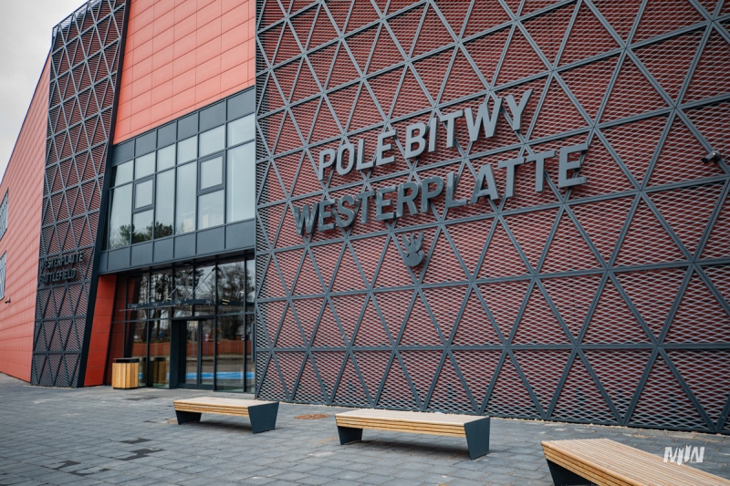 Centrum Obsługi Zwiedzających fasada fot