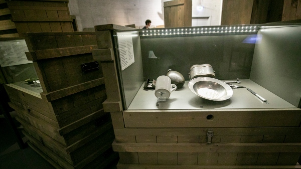 Oprowadzanie kuratorskie: „Talia kart i menażka. Życie codzienne żołnierzy w czasie II wojny światowej”